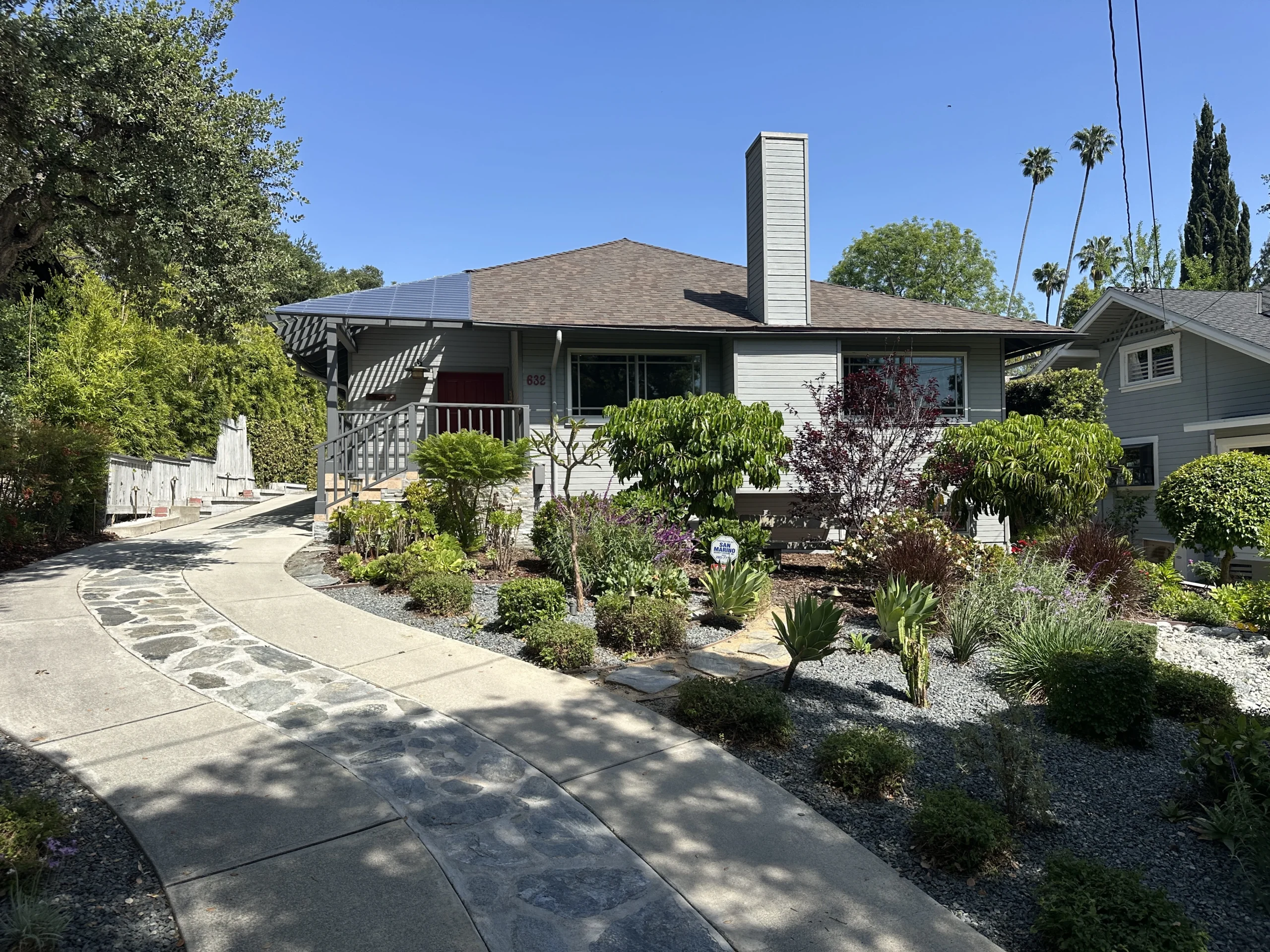 632 S Grand